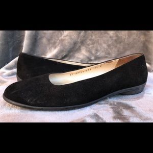 Salvatore Ferragamo Suede Flat